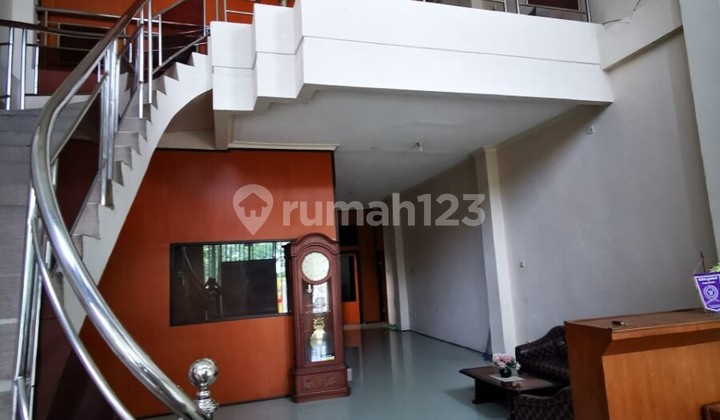 Dijual Ruko Sudirman Cocok Untuk Kantor Plus Tempat Tinggal atau Usaha apa aja. – HM 2
