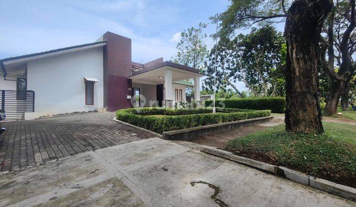 Rumah modern minimalis di cluster favorit Sentul City  2