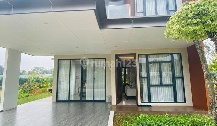 Rumah 2 Lantai SHM modern glass house di Sentul City 2