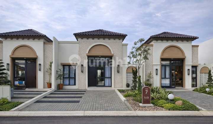 Rumah 2 Lantai Desain Mewah dan Mempunyai View Pegunungan