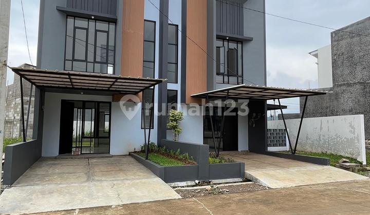 Rumah Eldeweis, 2 Lantai, Dekat Akses Tol,