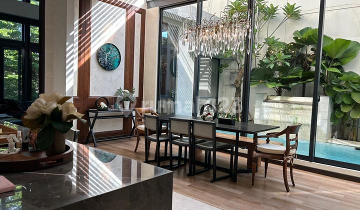 Rumah Mewah, Bagus Siap Huni Dengan Kolam Renang Dan Lokasi Sangat Strategis Dekat Pintu Tol Bsd Dan Aeon Mall Bsd, Lokasi Di Nava Park Bsd 2