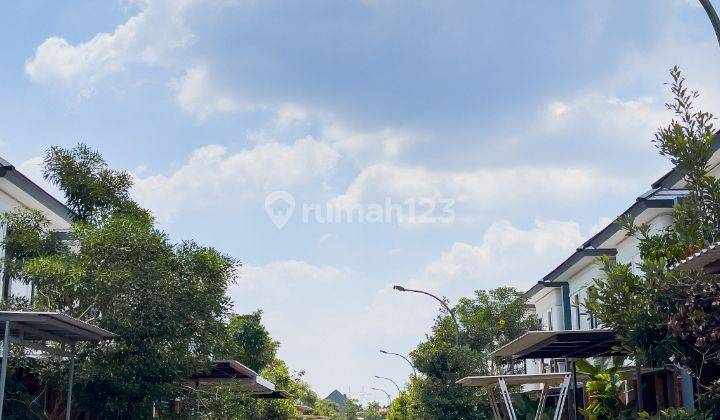 Rumah 2 lantai, bagus siap huni, rumah hadap utara, rumah unfurnish , dan kondisi rumah rapi dan bersih,  lingkungan yang asri,  aman dan nyaman,  lokasi di  cluster mozia BSD 8