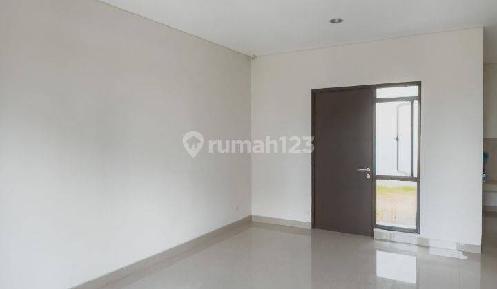 Rumah 2 lantai, bagus siap huni, rumah hadap utara, rumah unfurnish , dan kondisi rumah rapi dan bersih,  lingkungan yang asri,  aman dan nyaman,  lokasi di  cluster mozia BSD 9