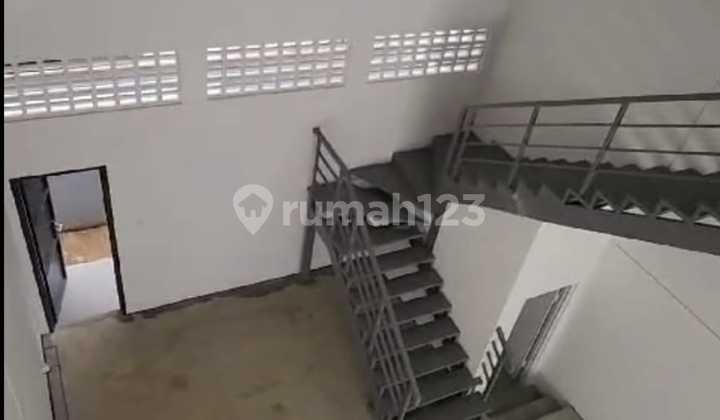 Ready-to-Live 2-Storey New Warehouse Shop, West-Facing Location in Taman Tekno Buaran Serpong South Tangerang