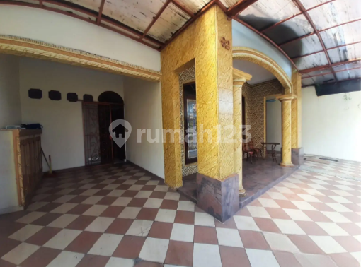 Dijual Rumah 2 Lantai di Jl. Intan II, Sumur Batu, 2