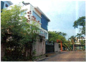 Dijual Rumah 3 Lantai di Perumahan Taman Kebon Jeruk 2