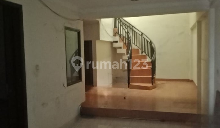 Dijual Rumah 2 Lantai di Perumahan Puspa Gading