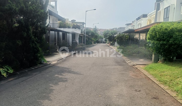 Rumah 2 Lantai di Perumahan Permata Mediterania Kembangan
