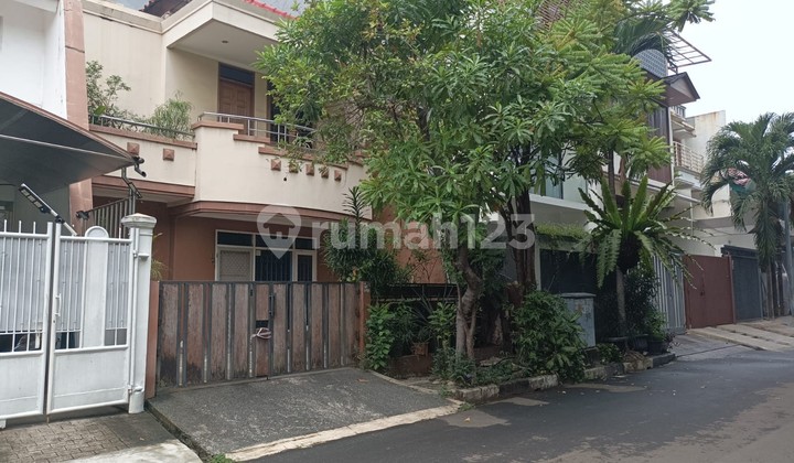 Dijual Rumah 2 Lantai di Perumahan Taman Permata Buana, Jl. Pulau Panjang VI