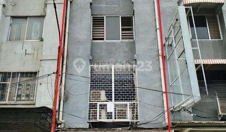 Dijual Ruko 4 Lantai di Jl. Pinangsia (Glodok Plaza) Tamansari