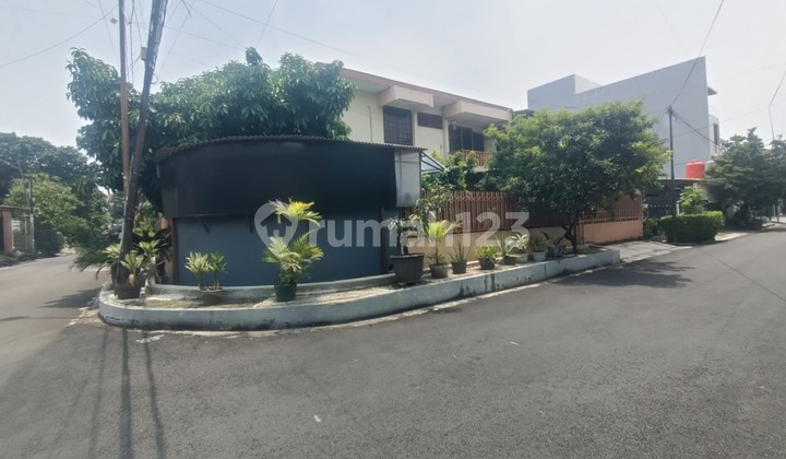 For Sale House in Taman Kedoya Baru Residence Housing Complex