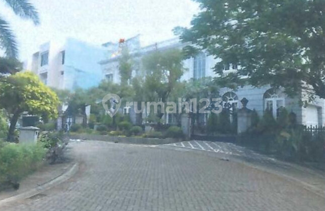 Dijual Rumah 2 Lantai di Jalan Ebony Golf VII, Kamal Muara 2