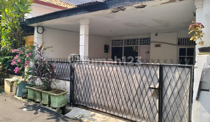 Dijual Rumah di Jalan Cempaka Putih Barat Jakarta Pusat