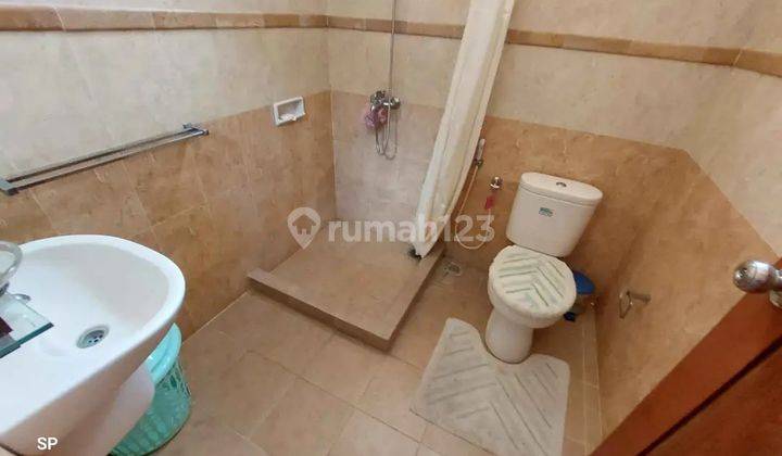 Rumah 2 Lantai Dalam Perum Elite Casa Grande Maguwharjo Sleman 24