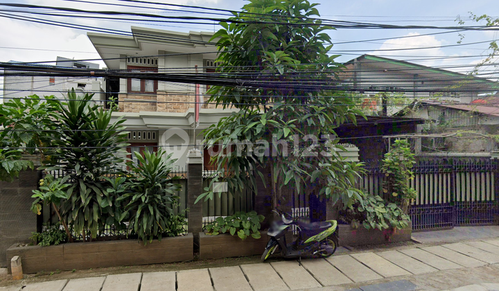 Rumah di jalan Anyer, Menteng, Jakarta pusat 2
