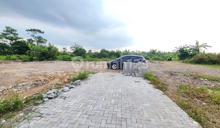 10 Menit Kampus UGM, Rumah Trihanggo 2 Lantai, SHM & PBG. 2