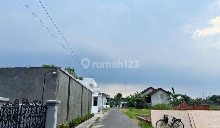 Tanah Dekat Unkrim Jogja, Cocok Hunian Atau Kost View Sawah 2