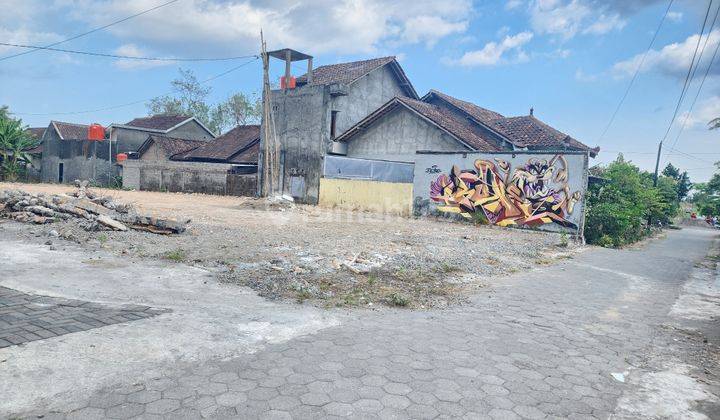 Tanah Belakang Pasar Gentan Area Kost, Jogja Sleman 1