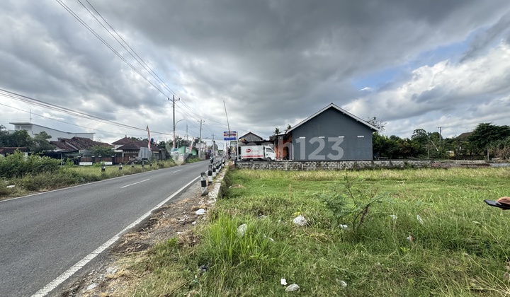 Tanah Tepi Jl Sidokarto Godean, Shmp, Siap Akad Notaris. Tanah Tepi Jl Sidokarto Godean, Shmp, Siap Akad Notaris.