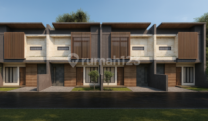 10 Minutes to UGM Jogja, 2-Story House with Free Swimming Pool, Direct from Owner.