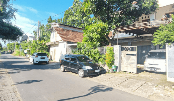 Rumah Mewah Maguwo, Dalam Ringroad Jogja, Luas 174 M2 2