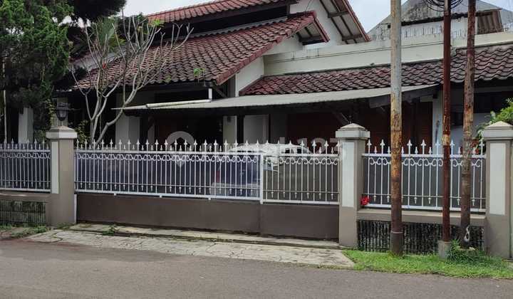 Jual Rumah Cantik Kawasan Nyaman Asri Bandung Utara Dekat Pasteur 1