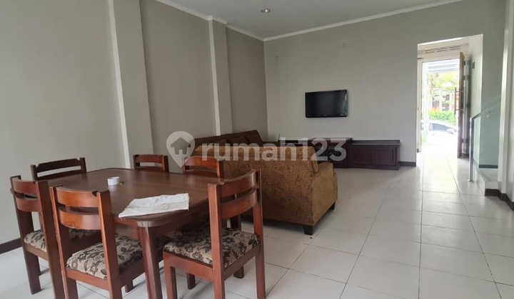 Furnished House in Cigadung Dago, Single Gate Cluster, Comfortable, Minimalist, Modern Furnished House in Cigadung Dago, Single Gate Cluster, Comfortable, Minimalist, Modern