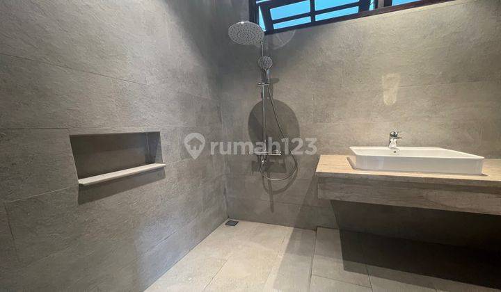 Rumah Semi Furnish Kemang Jakarta Selatan Renovated Lingkungan Nyaman Asri