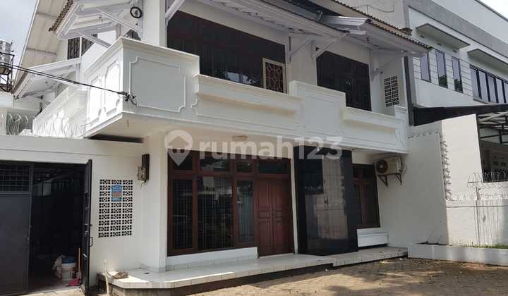 Rumah Siap Huni Jalan Gurame Burangrang Semi Furnish Nyaman Terawat Mewah 1
