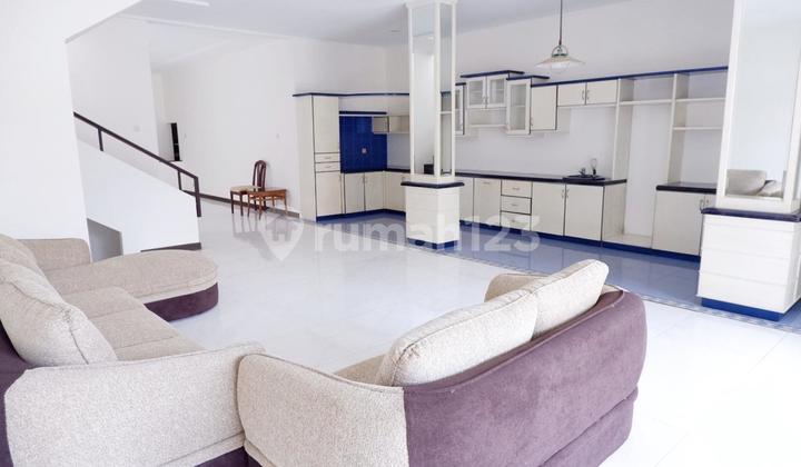 Semi-Furnished Ready-to-Occupy House in Modern Minimalist Cluster, Hegarmanah