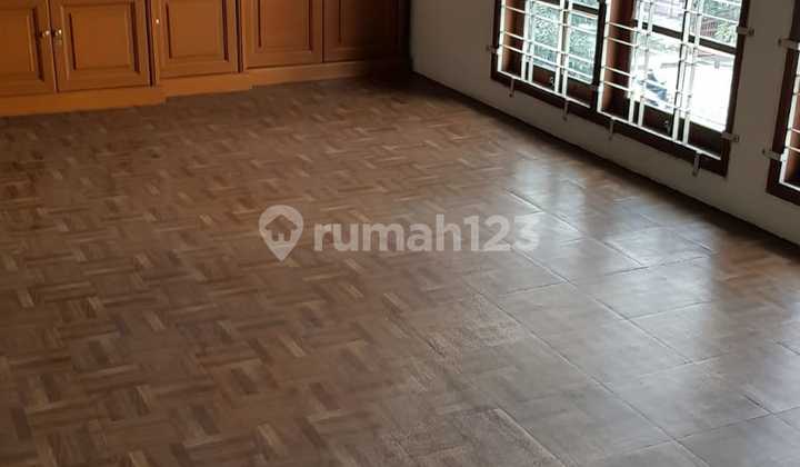 Rumah Siap Huni Jalan Gurame Burangrang Semi Furnish Nyaman Terawat Mewah 2