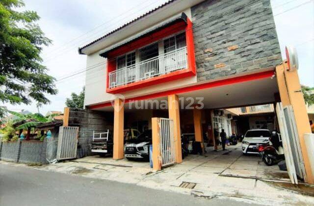 Kos Eksklusif 2 Lantai Full Furnished Condong Catur Strategis 2