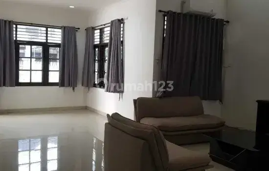 Rumah Taman Kedoya Baru 2 Lantai Utara Barat 4 Kedoya, Jakarta Barat 1