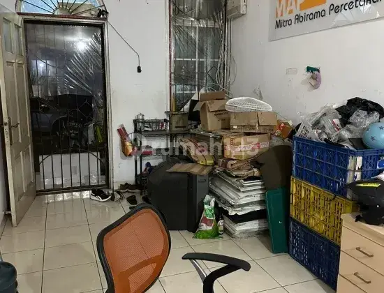 rumah lokasi bagus dan siap huni di Taman Semanan Indah, Jakarta Barat 1