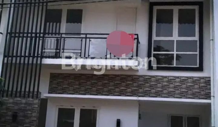 Rumah 2 Lantai di Casa Bellevue Residence Perigi Baru 1