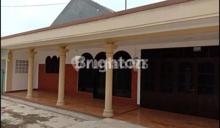 Rumah cocok untuk usaha di lokasi strategis dekat kampus