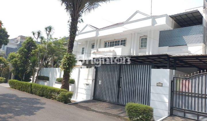 Rumah Mewah Dua Lantai Kuningan Jakarta Selatan 2