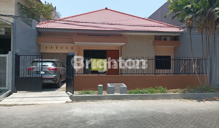 Rumah Baru Direnovasi di Manyar Tirtomoyo Surabaya