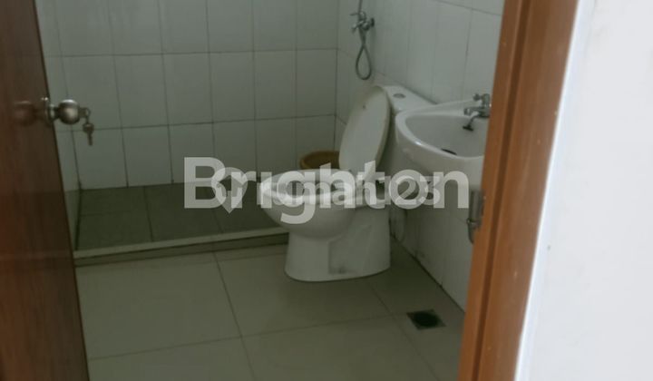 Ruko 4,5 Lantai Dekat Pasar Baru 2