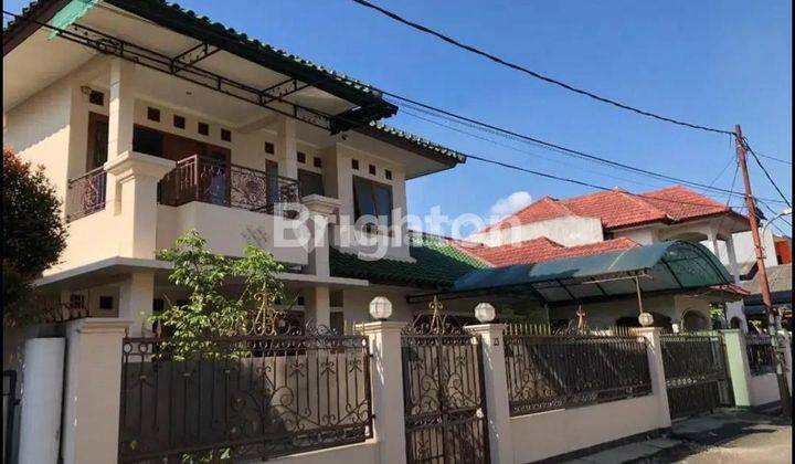 Rumah Cantik Siap Huni di Perumahan Alam Cirendeu 1