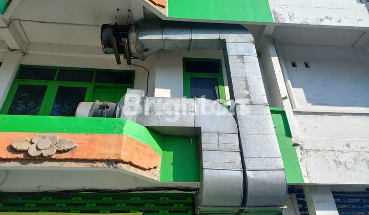 Ruko Gandeng di Gatsu Tengah