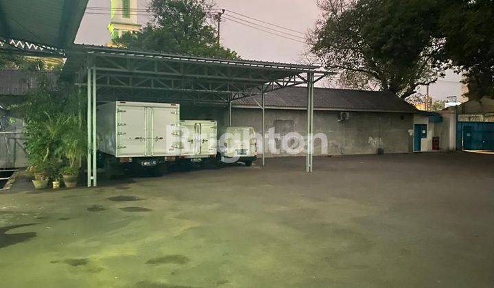 GUDANG + KANTOR DAN MESS + KIOS 10 PINTU LOKASI KOMSEN JATIASIH 2