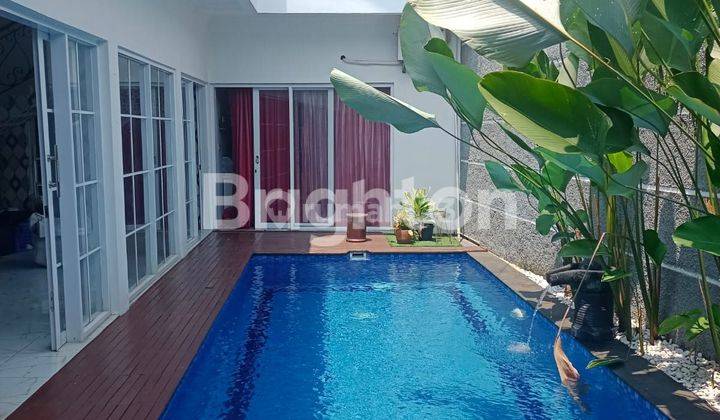 RUMAH CANTIK ADA KOLAM RENANG DI JL. CIANGSANA DEKAT KOTA WISATA CIBUBUR 1