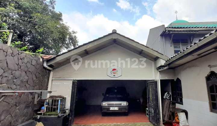 Rumah Pinggir Jalan Utama Ciracas Cocok untuk Usaha atau Kantor, Jakarta Timur Rumah Pinggir Jalan Utama Ciracas Cocok untuk Usaha atau Kantor, Jakarta Timur