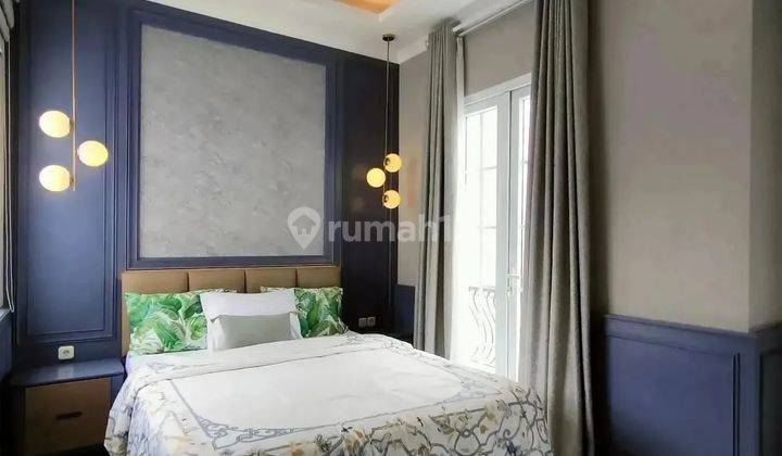 Hunian Mewah 2 Lantai Classic Di Rempoa Dekat MRT Lebak Bulus  9
