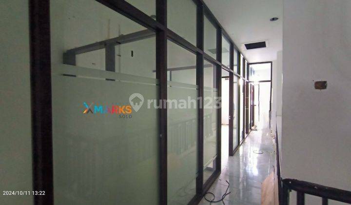 Ruko Strategis Daerah Perniagaan Jalan Utama Solo Baru 1