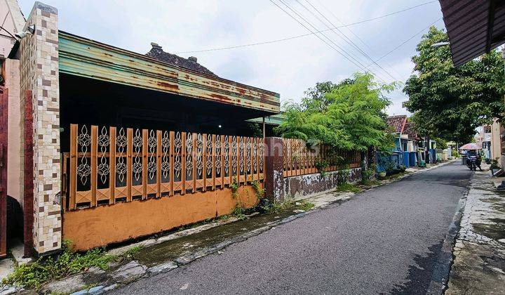 Rumah Hitung Tanah Daerah Nusukan Solo 2