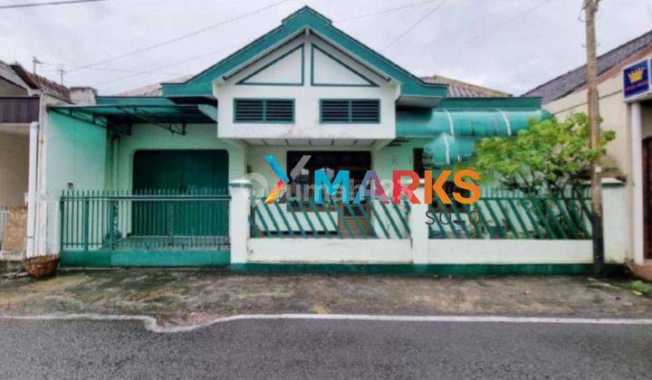 Dijual rumah tengah kota Serengan harga bersahabat 1