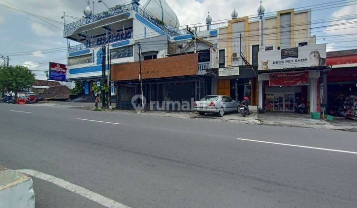 Ruang usaha daerah ramai dekat mesjid Al Shayed Ngemplak  1